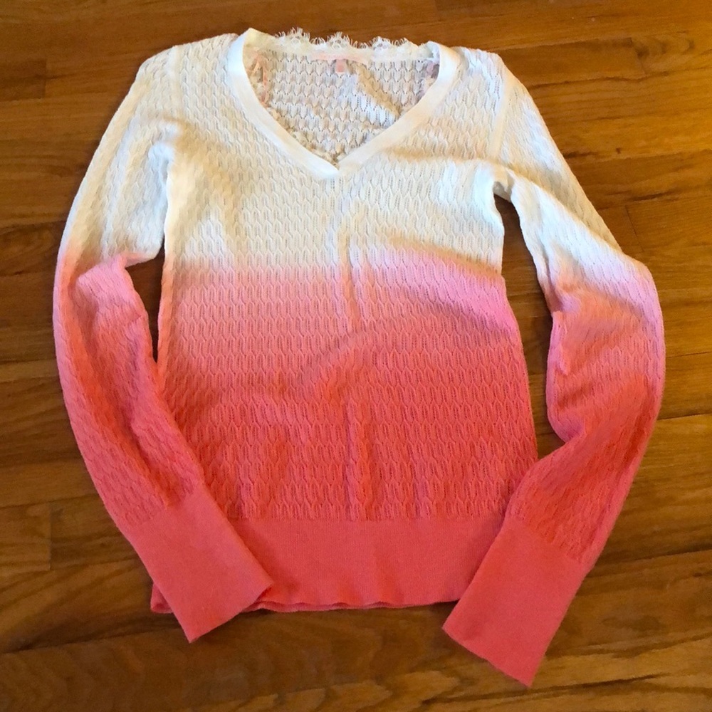 VS sweater